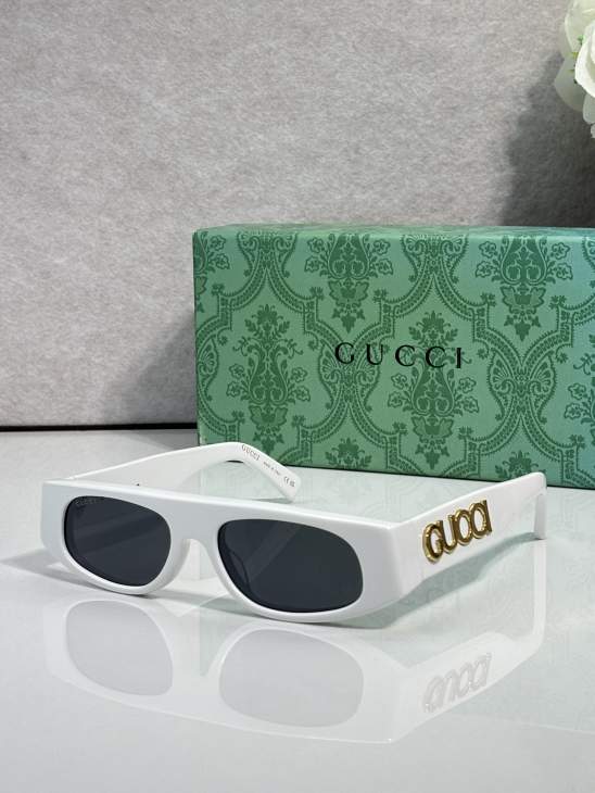 Picture of Gucci Sunglasses _SKUfw80915265fw